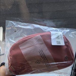 Lululemon Everywhere Belt Bag Briar Rose